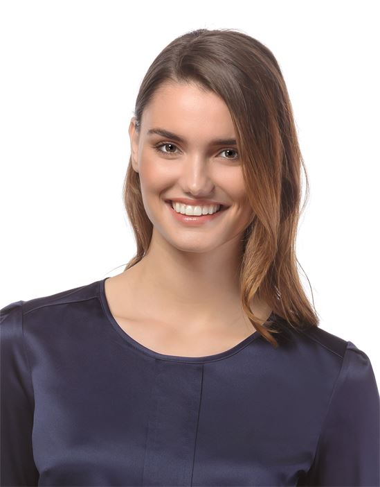 blouse, slightly fitted, round neck