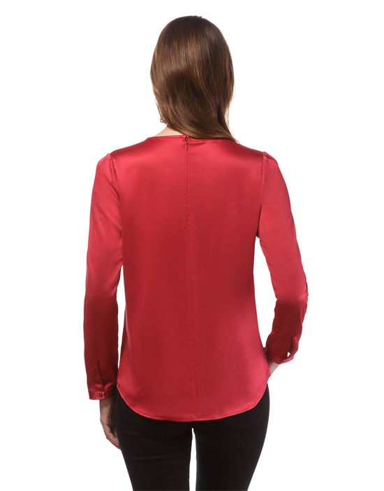 blouse, slightly fitted, round neck