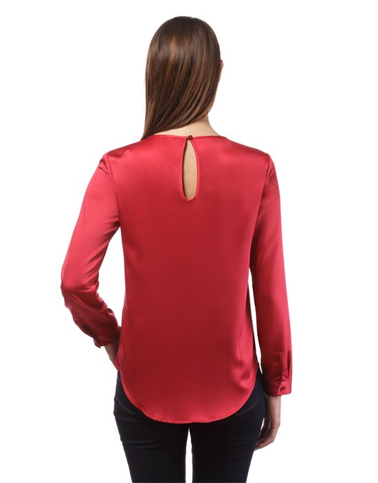 blouse, slightly fitted, round neck