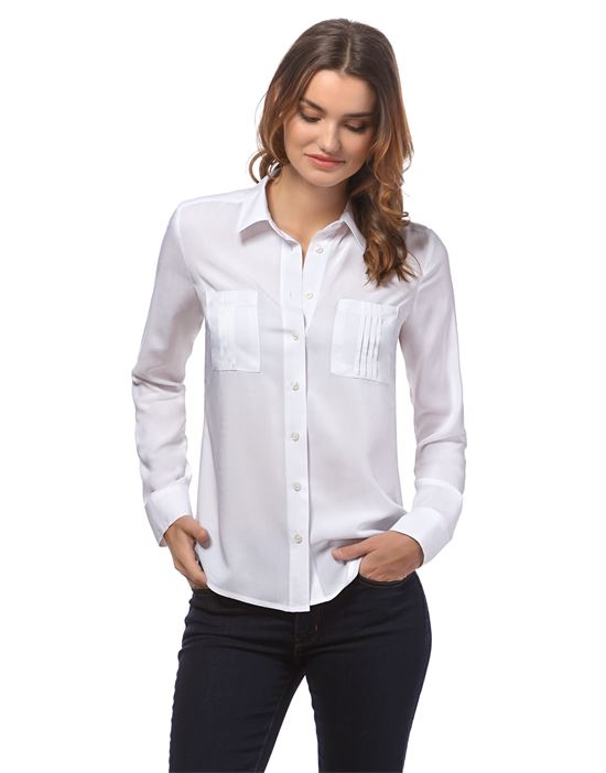 Blouse, straight cut with shirt collar , chest pockets