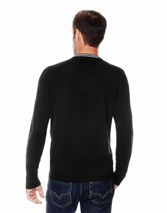 Jumper with low V-neck and contrast collar , slim-fit