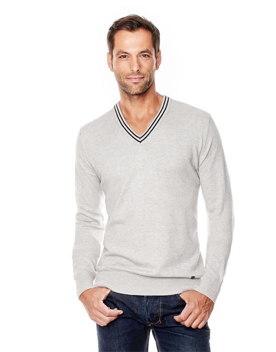 Jumper with low V-neck and contrast collar , slim-fit