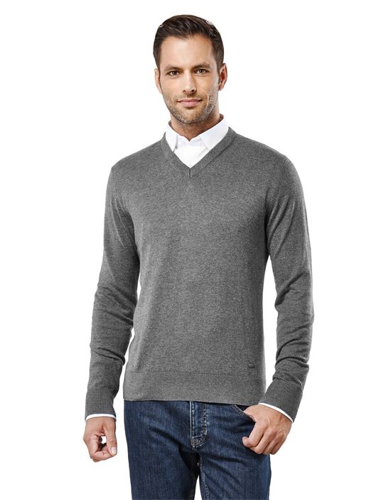 Jumper - classic knit jumper with V-neckline , slim fit